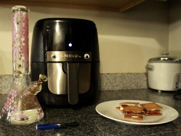 Navigation to Story: Munchie Recommendation: Ultimate Air Fryer Munchies